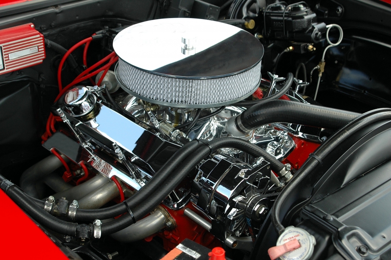 garagiste-CARROS-min_car-engine-1548434